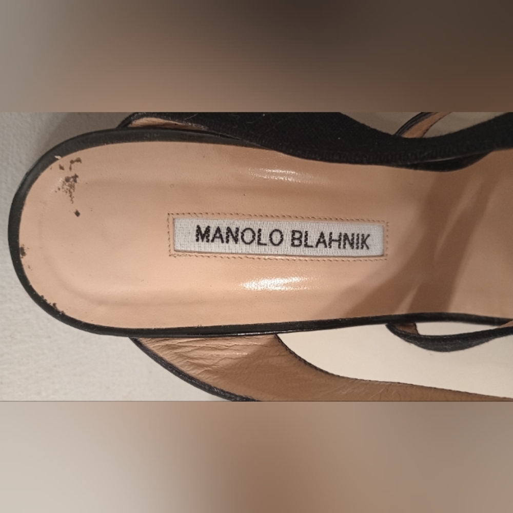 SALE Manolo Blahnik Black Sandals - Picture 13 of 14